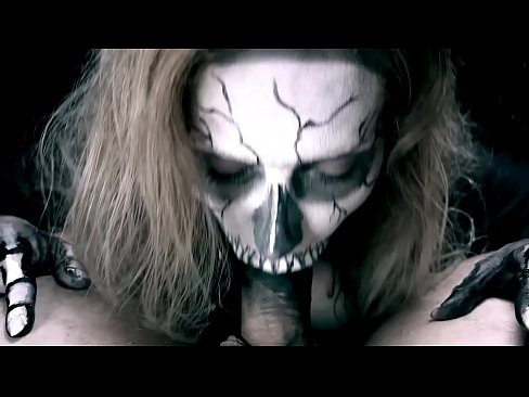 ❤️ Demoniska meitene sūc locekli ar savu melno muti un norij spermu. ☑ Domātais porno pie porno lv.dewporn.ru ️❤